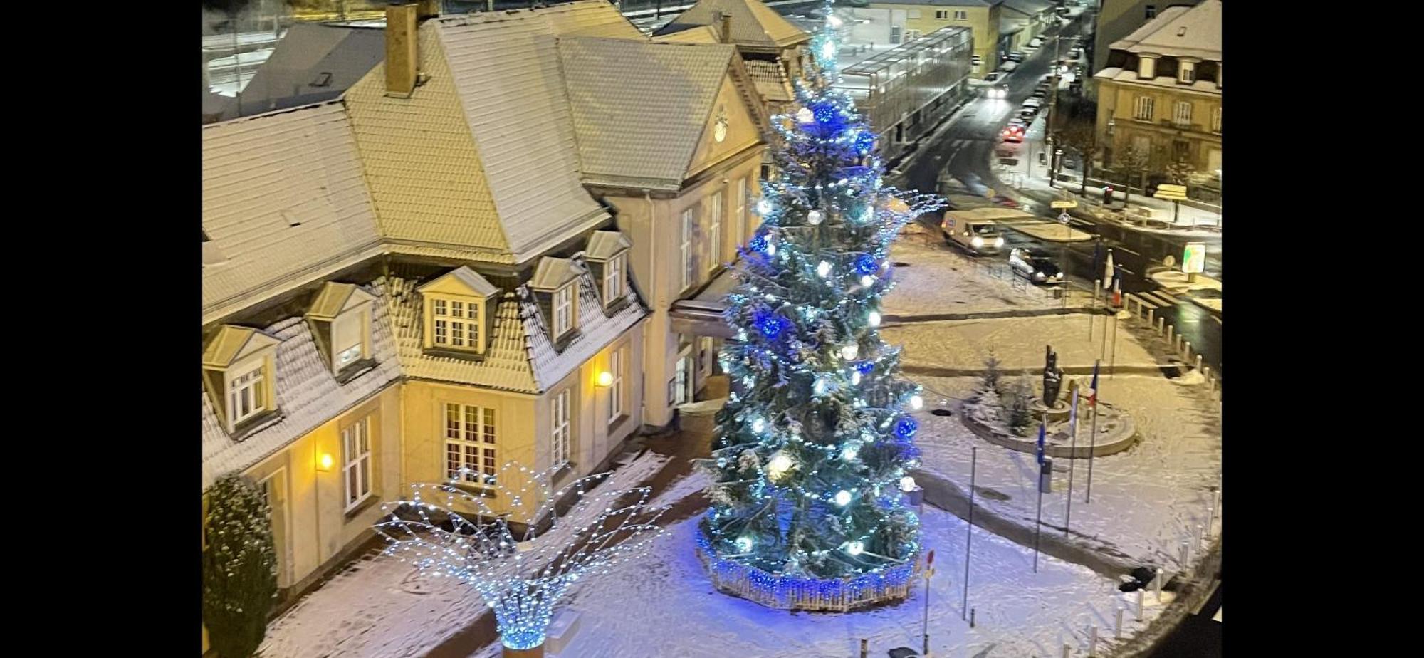Le Perchoir - Wifi - Gare - Proche Tous Commerces Apartment Сарбур Екстериор снимка