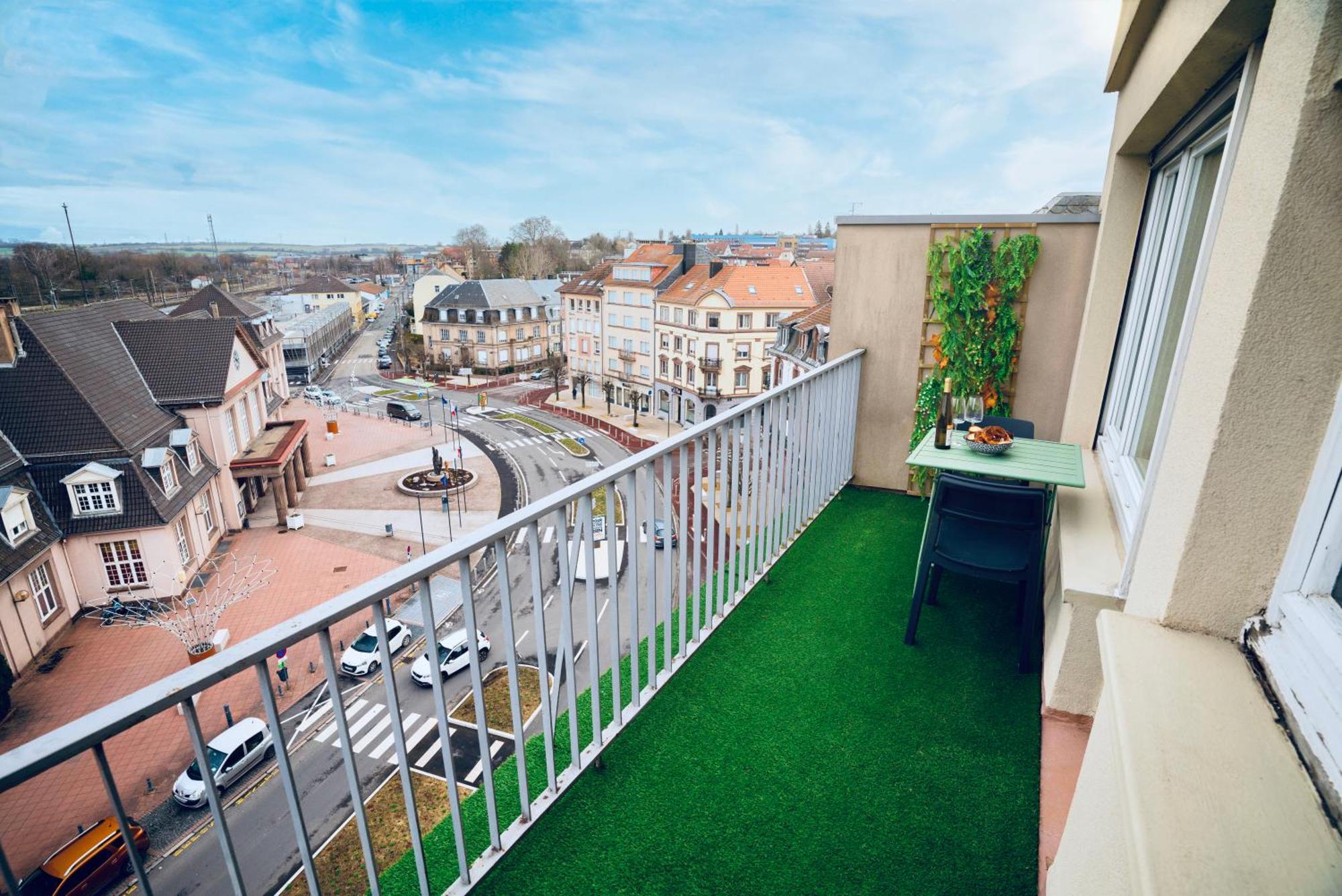 Le Perchoir - Wifi - Gare - Proche Tous Commerces Apartment Сарбур Екстериор снимка